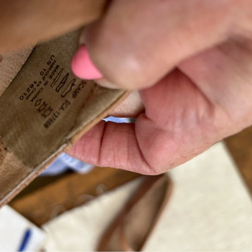 Taos Footwear Scamp Tan Brown Leather Mary Jane Flats with Strap
